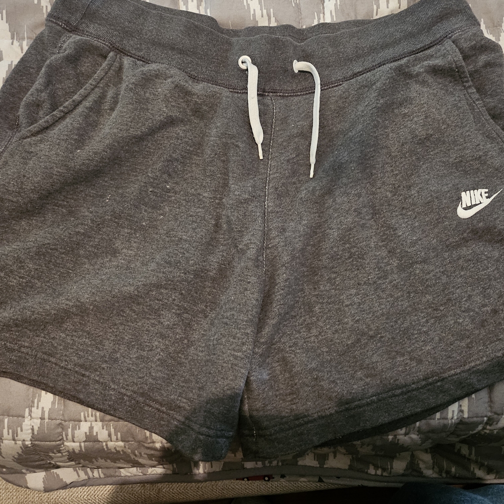 Nike Gray Athletic Shorts with Drawstring and Relaxed Fit